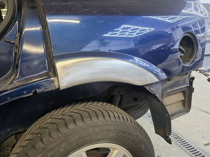 Unfallreparatur und Blecharbeit, Carrosserie Helg Wil